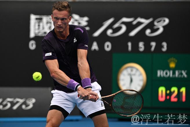 米克尔森挺进斯图加特站男单第二轮